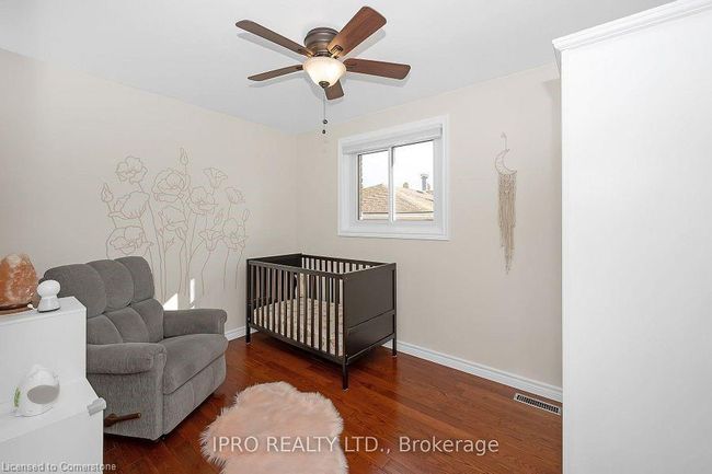 64 Hahn Ave, House other with 3 bedrooms, 2 bathrooms and 3 parking in Cambridge ON | Image 16