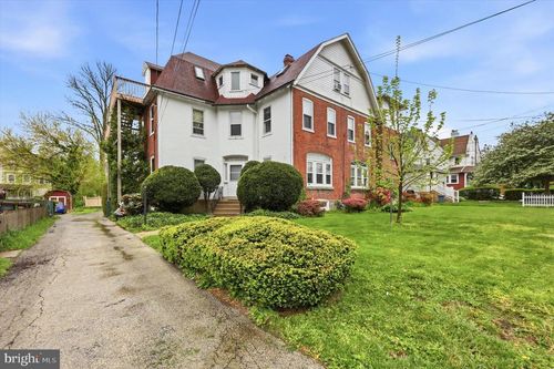 48 E Stewart Ave, LANSDOWNE, PA, 19050-2032 | Card Image