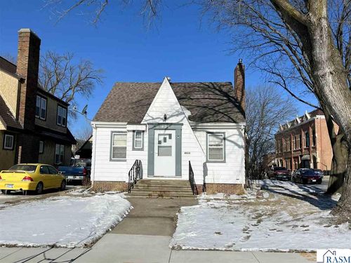 421 S 2nd Avenue, St. James, MN, 56081 | Card Image