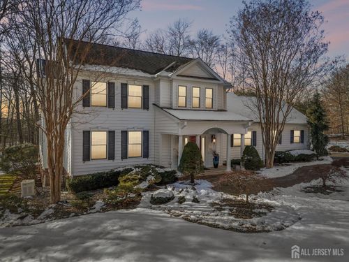1 Majestic Woods Dr, Monroe, NJ, 08831-5871 | Card Image