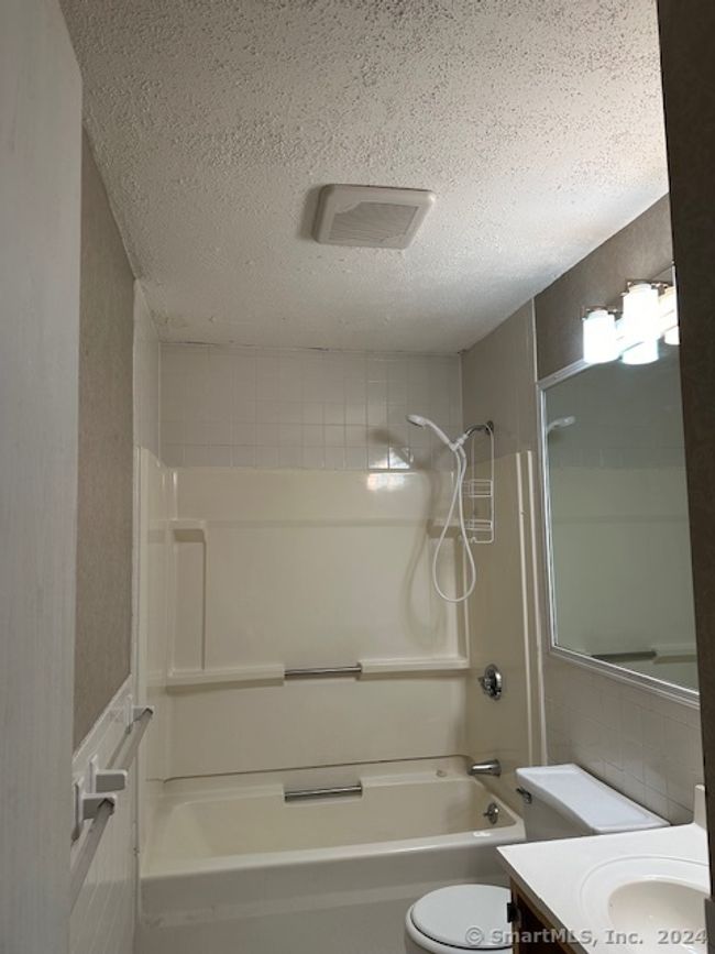 UNIT-96 - 1 Abbott Rd, Condo with 2 bedrooms, 2 bathrooms and 2 parking in Ellington CT | Image 16