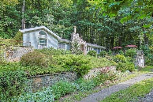 46 Gallows Hill Rd, Cortlandt Mnr, NY, 10567-1174 | Card Image