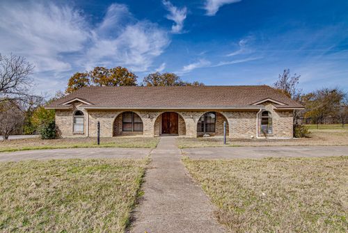 304 Roaring Springs Dr, Joshua, TX, 76058-3434 | Card Image