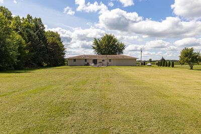 2264 S Pine Tree Road, House other with 3 bedrooms, 1 bathrooms and null parking in HOBART WI | Image 2