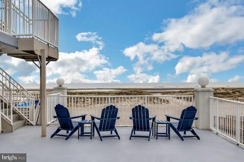 212-8401 Atlantic Ave, WILDWOOD, NJ, 08260-3501 | Card Image