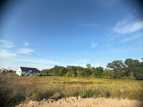 10484 56th Pl N, Lake Elmo, MN, 55042-5003 | Card Image