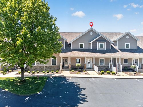 e3-8732 E Smith Dr, Syracuse, IN, 46567-7248 | Card Image
