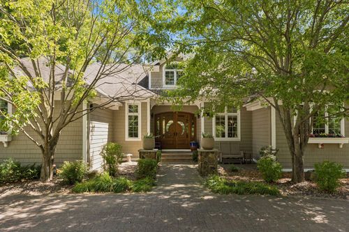 2841 Ella Ln, Minnetonka, MN, 55305-3998 | Card Image