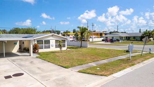 2463 Terry Ln, SARASOTA, FL, 34231-5932 | Card Image