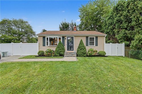8 Progress Ave, Johnston, RI, 02919-2523 | Card Image