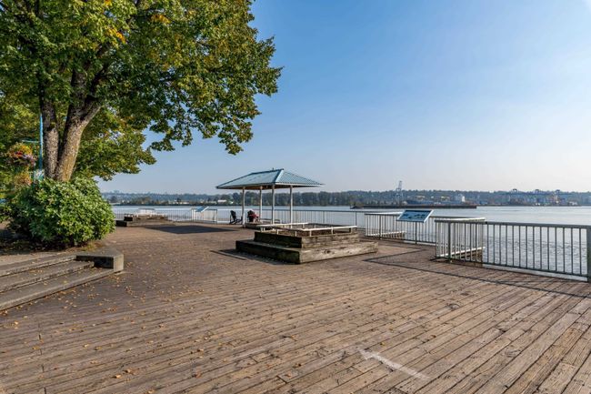 601 - 1135 Quayside Drive, Condo with 3 bedrooms, 2 bathrooms and 1 parking in New Westminster BC | Image 36