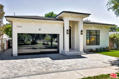 13424 Margate Street, Sherman Oaks, CA, 91401 | Card Image