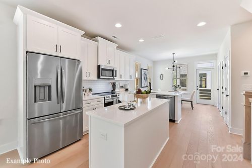 5-2035 Belmont Terraces Ln, Charlotte, NC, 28205-2756 | Card Image