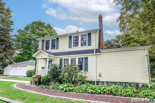 10 Crown St, Trumbull, CT, 06611-3006 | Card Image