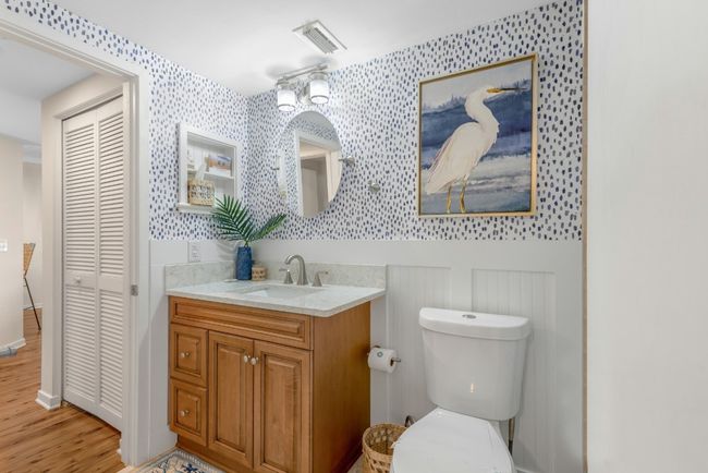 guest bath | Image 24