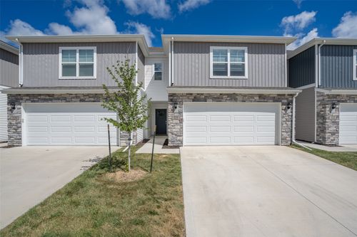 325 Juniper Dr, Waukee, IA, 50263-1304 | Card Image