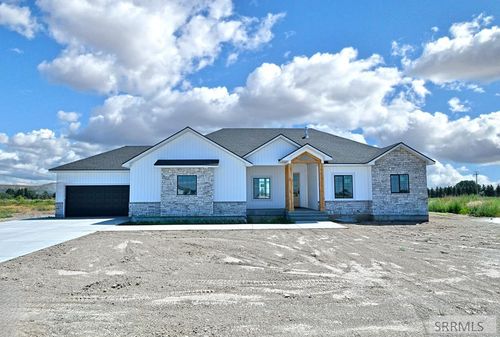 831 E 1560 N, Shelley, ID, 83274-1068 | Card Image
