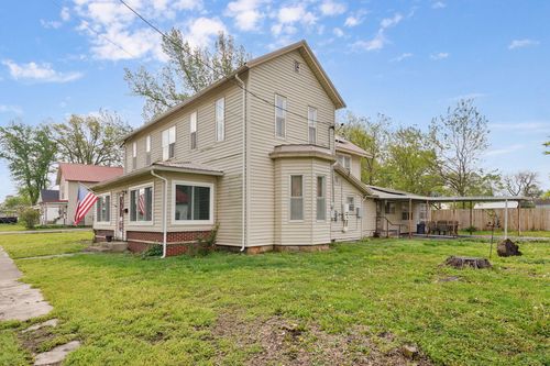 411 Wells St, Greenfield, MO, 65661-1379 | Card Image