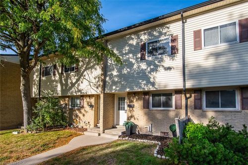 a11-211 Veronica Dr, Kitchener, ON, N2A2R8 | Card Image