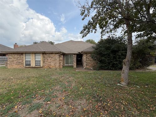 7217 Fuller Cir, Fort Worth, TX, 76133-6606 | Card Image