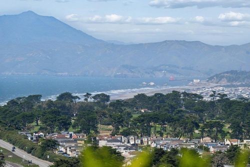 31 Avalon Dr, Daly City, CA, 94015 | Card Image