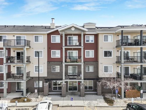 7711 71 St Nw, Edmonton, AB, T6B3W3 | Card Image