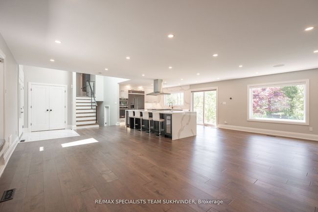 19 Rouge River Cir, House other with 4 bedrooms, 3 bathrooms and 6 parking in Markham ON | Image 8