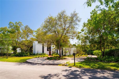 6400 Sw 133rd Dr, Pinecrest, FL, 33156-7043 | Card Image