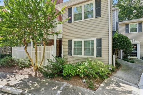 apt-21-1750 Clairmont Rd, Decatur, GA, 30033-4030 | Card Image