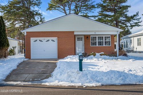 374 Port Royal Dr, Berkeley, NJ, 08757-5907 | Card Image