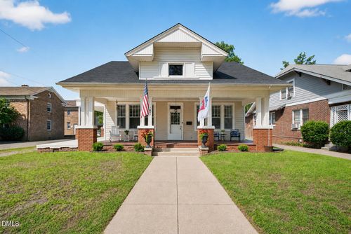 907 Broad St W, Wilson, NC, 27893-3034 | Card Image