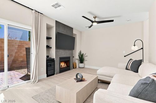 232 Friendly Ct, Henderson, NV, 89052-5660 | Card Image