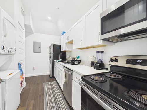 203-1010 W 26th St, Austin, TX, 78705-4316 | Card Image