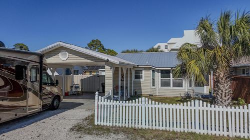 7404 Sunset Ave, Panama City Beach, FL, 32408-5316 | Card Image