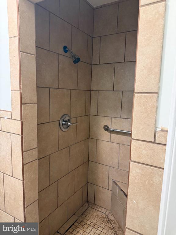 Residential Lease in PHILADELPHIA 5