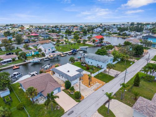 13739 San Juan Ave, HUDSON, FL, 34667-1570 | Card Image