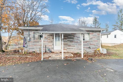 18 Windy Hill Road, SHERMANS DALE, PA, 17090 | Card Image