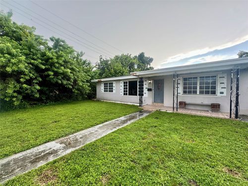 1212 S 26th Ave, Hollywood, FL, 33020-5712 | Card Image