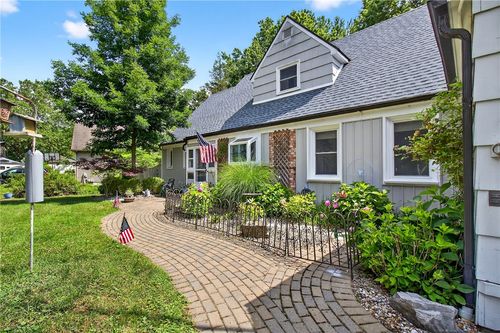 84 Railroad Mills Rd, Pittsford, NY, 14534-4026 | Card Image