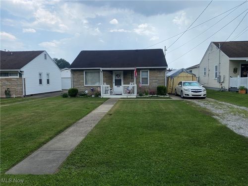 1314 10th St, Vienna, WV, 26105-2216 | Card Image