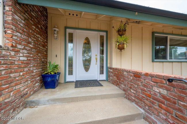 05-Exterior Front | Image 4