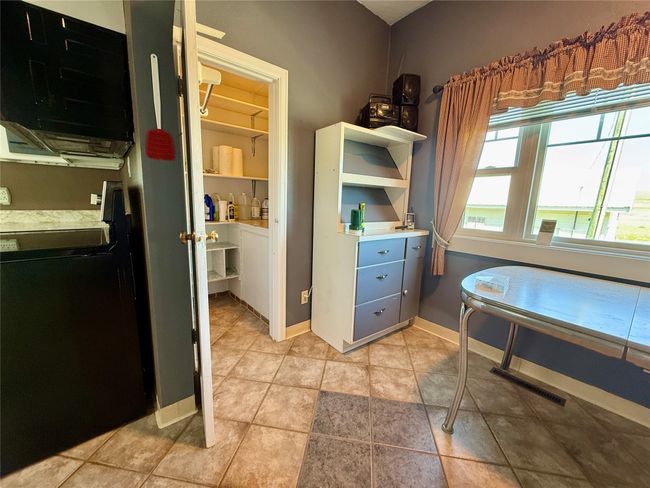 Pantry and breakfast nook | Image 18