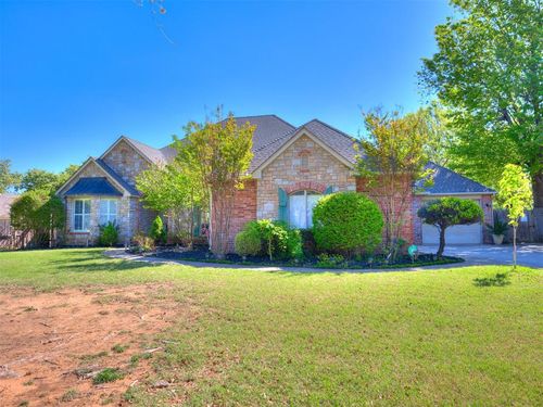 1700 Eagle Dr, Edmond, OK, 73034-6073 | Card Image