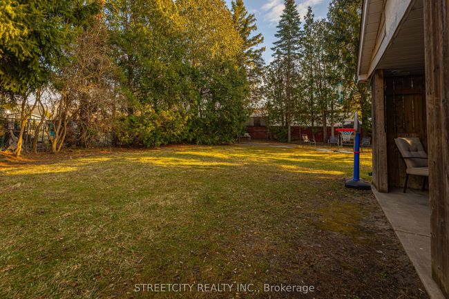 23 Dunkirk Dr, House other with 3 bedrooms, 1 bathrooms and 4 parking in Saint Thomas ON | Image 5