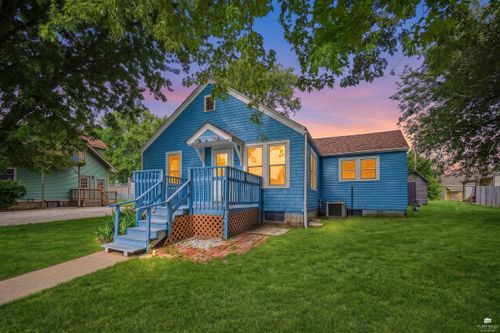 805 Hickory Street, Wakefield, KS, 67487 | Card Image