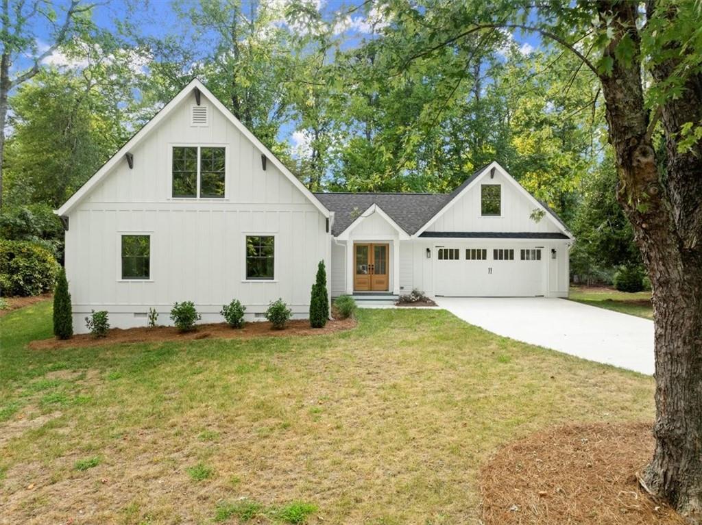 Powell Dr, Roswell, GA 30076