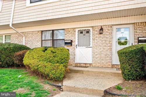 1614 Silver Ct, Hamilton Square, NJ, 08690-3528 | Card Image