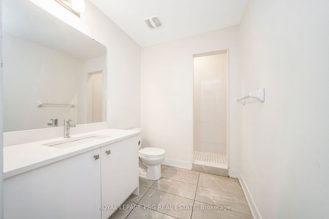 17 - 8 Sayers Lane, Condo with 3 bedrooms, 3 bathrooms and 1 parking in Richmond Hill ON | Image 18