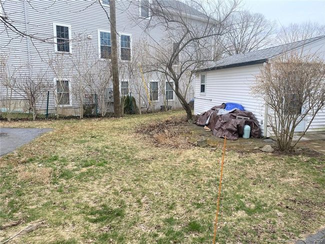 B - 3 Lanphiers Cove Rd, House other with 1 bedrooms, 1 bathrooms and null parking in Branford CT | Image 10