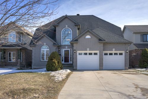 42 Oakmont Gdns, Ilderton, ON, N0M2A0 | Card Image